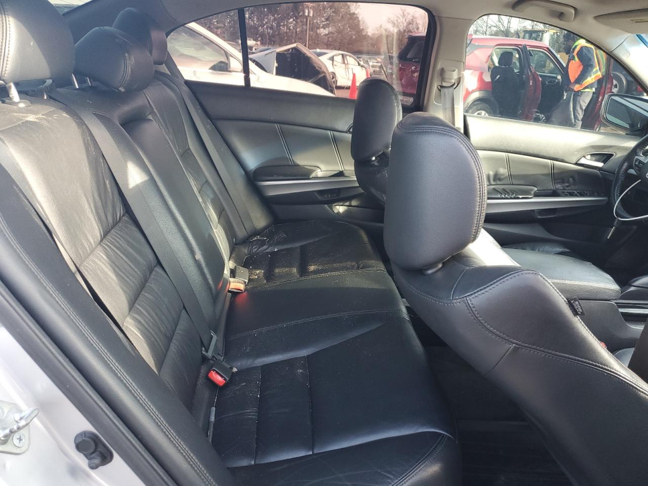 2010 Honda Accord - Image 10