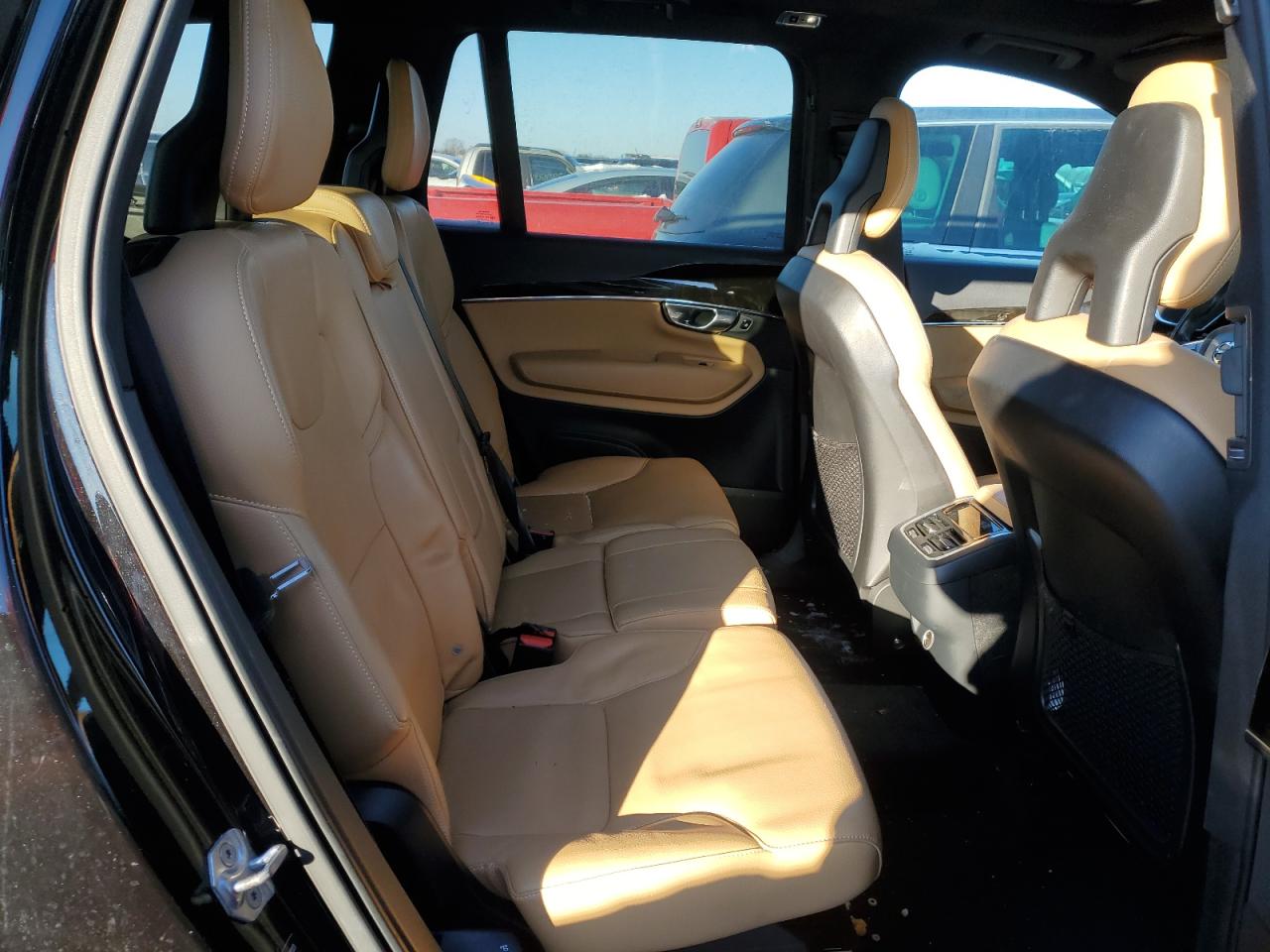 2018 Volvo XC90 - Image 11