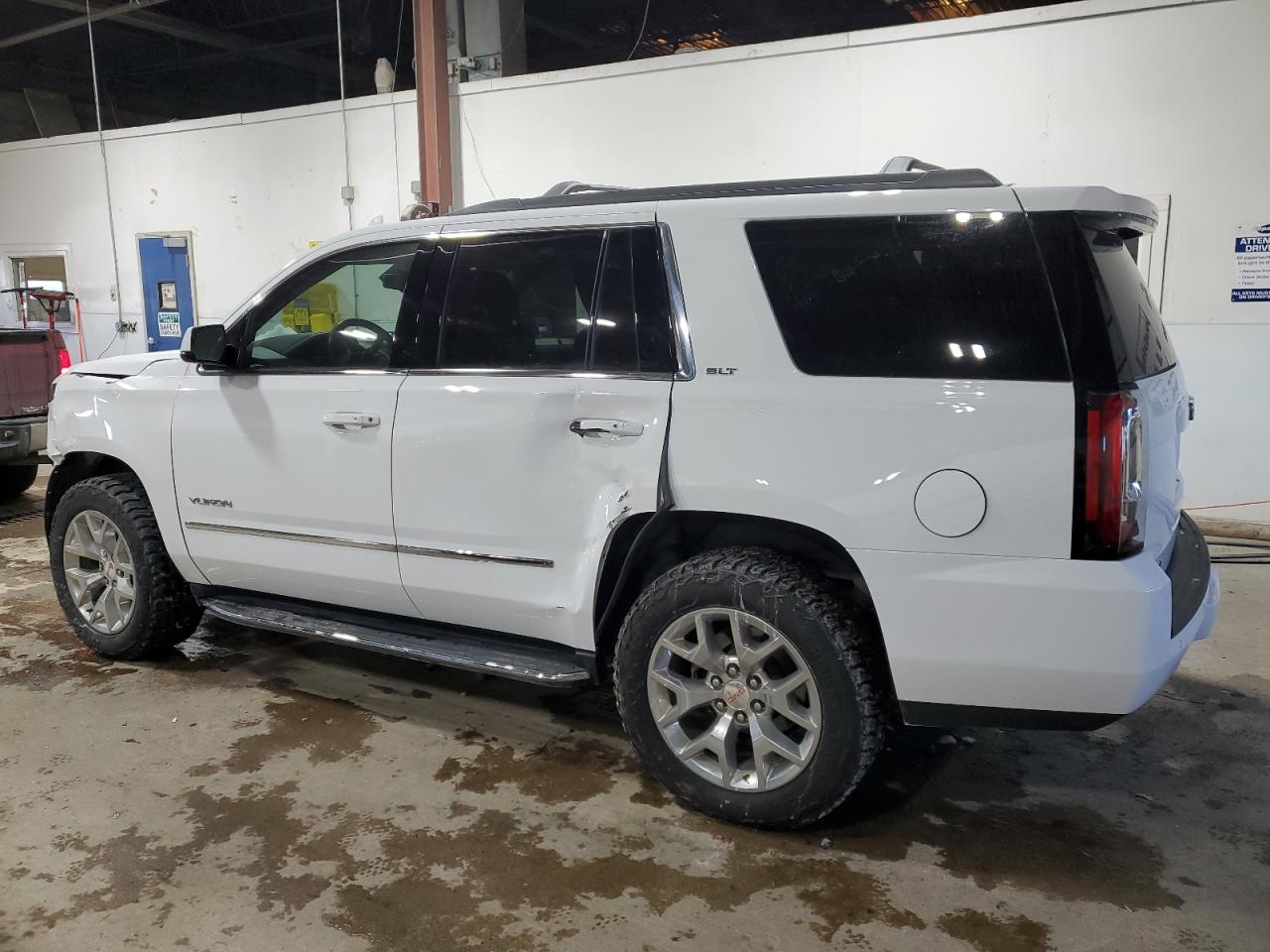 2020 GMC Yukon - Image 2