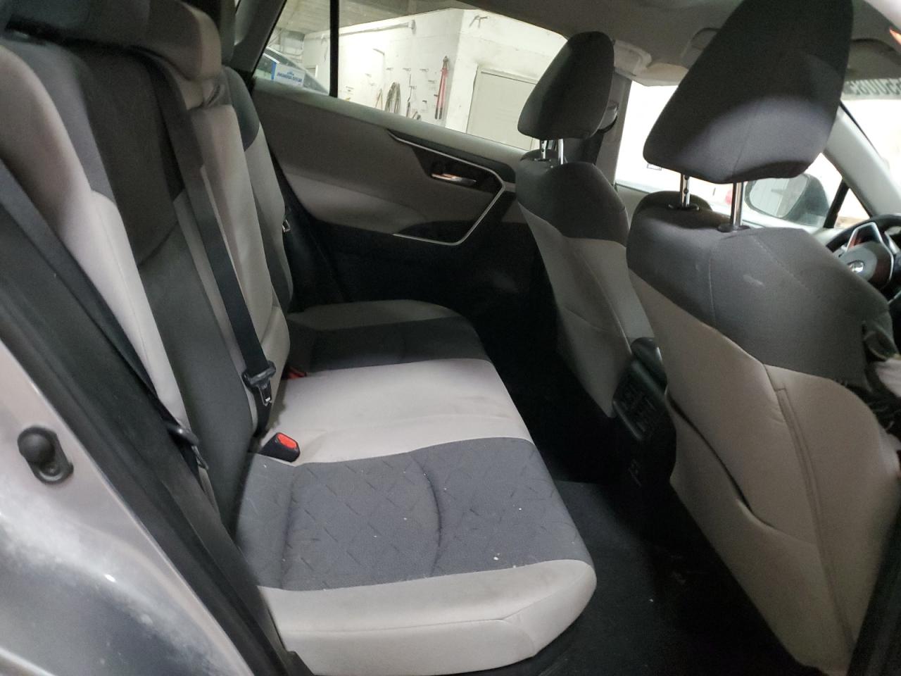 2021 Toyota RAV 4 - Image 11