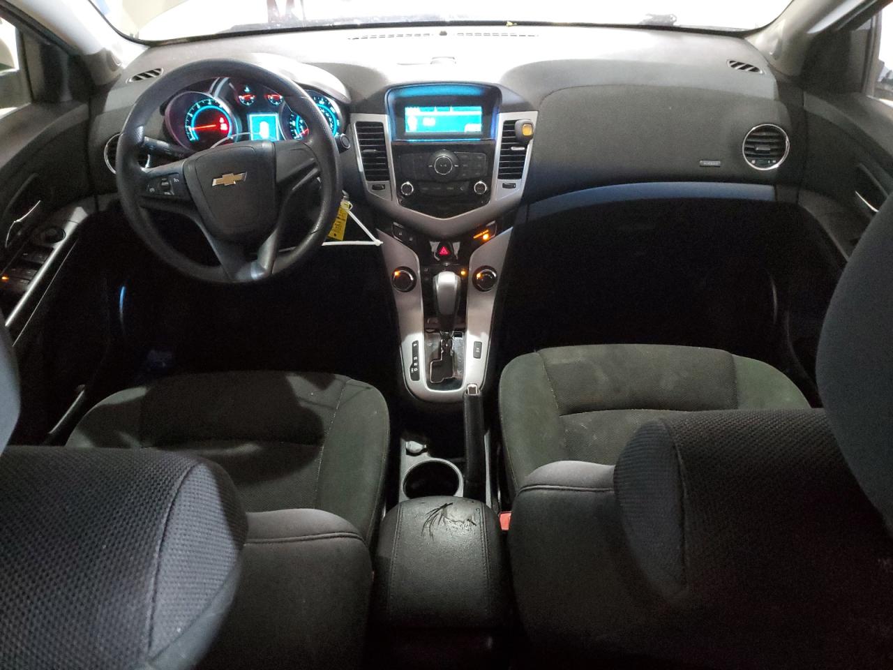 2012 Chevrolet Cruze - Image 8
