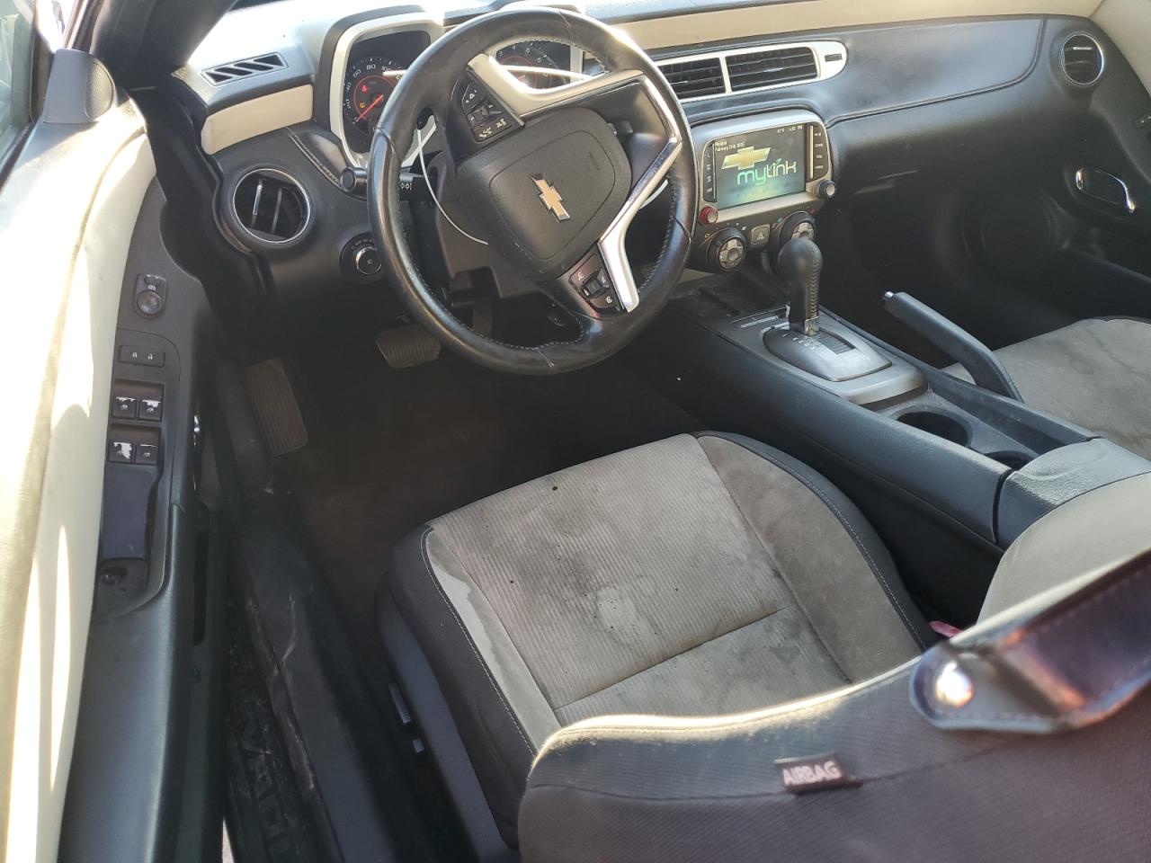 2015 Chevrolet Camaro - Image 8