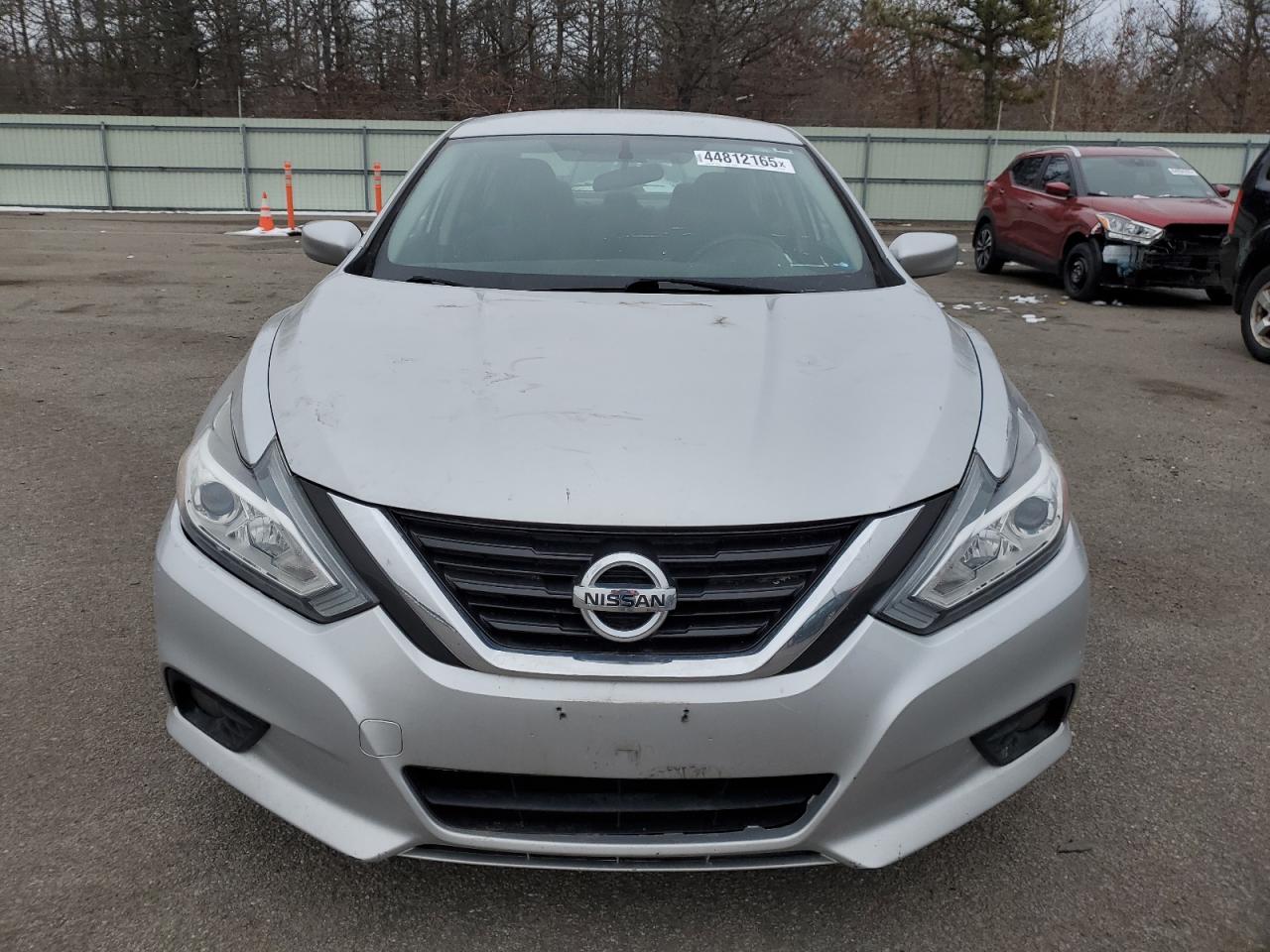 2017 Nissan Altima - Image 5