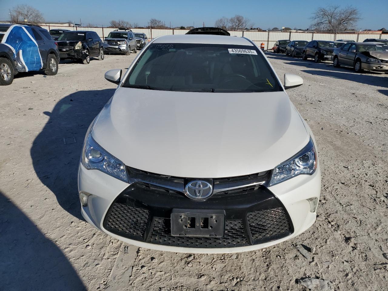 2016 Toyota Camry - Image 5
