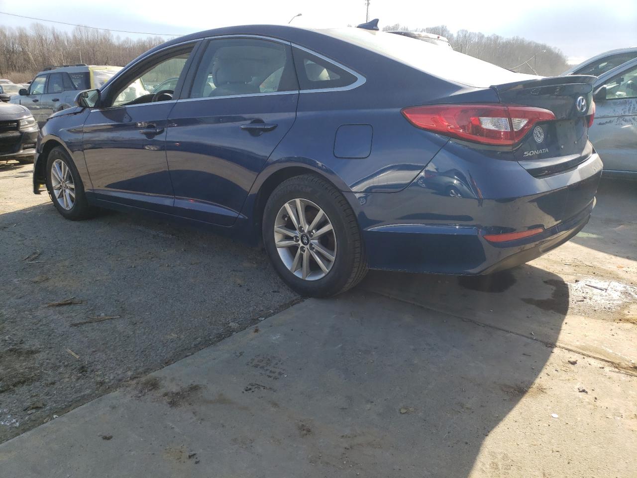 2017 Hyundai Sonata - Image 2