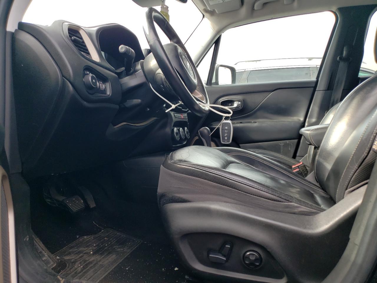 2016 Jeep Renegade - Image 7