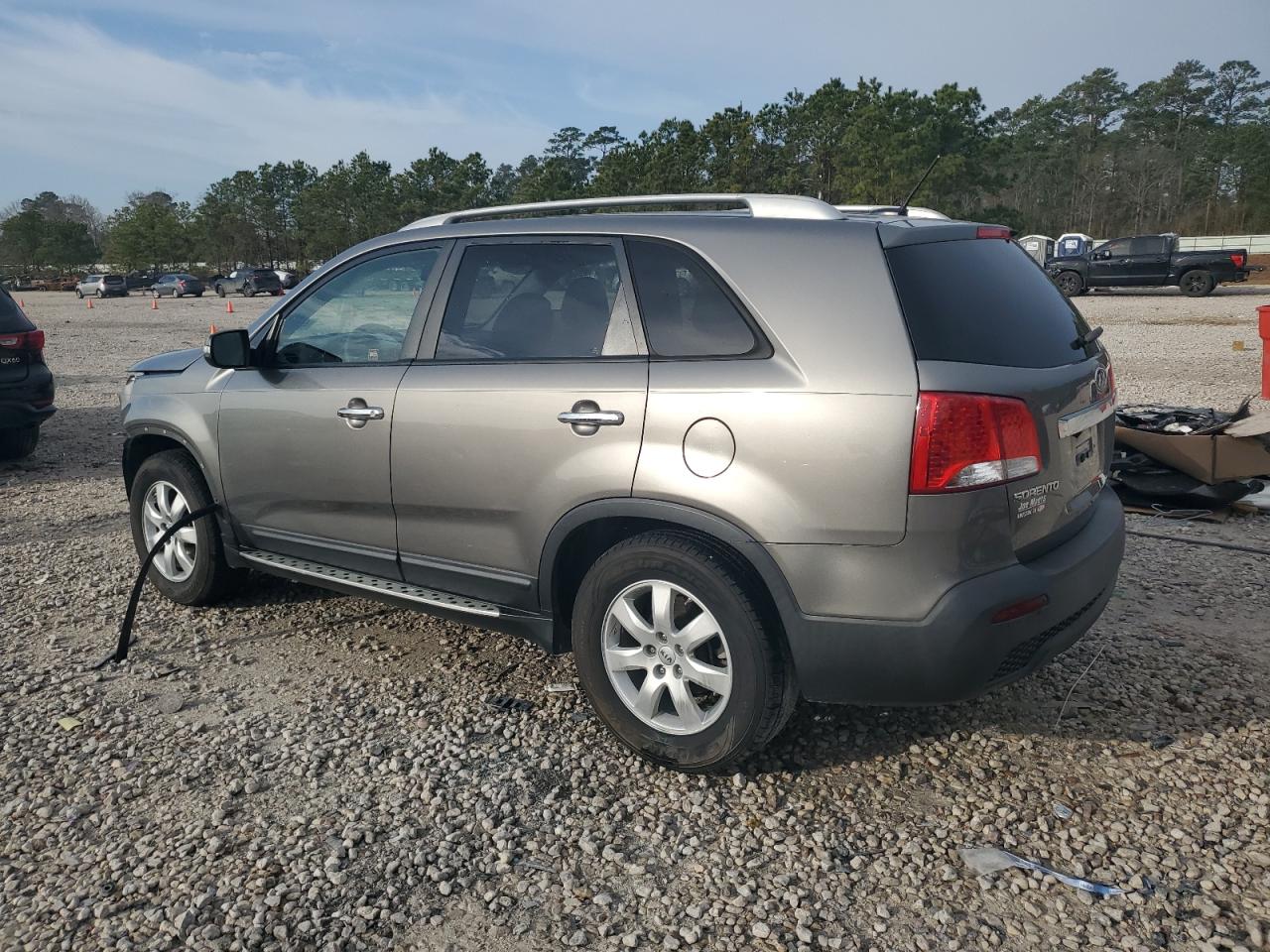 2013 Kia Sorento - Image 2