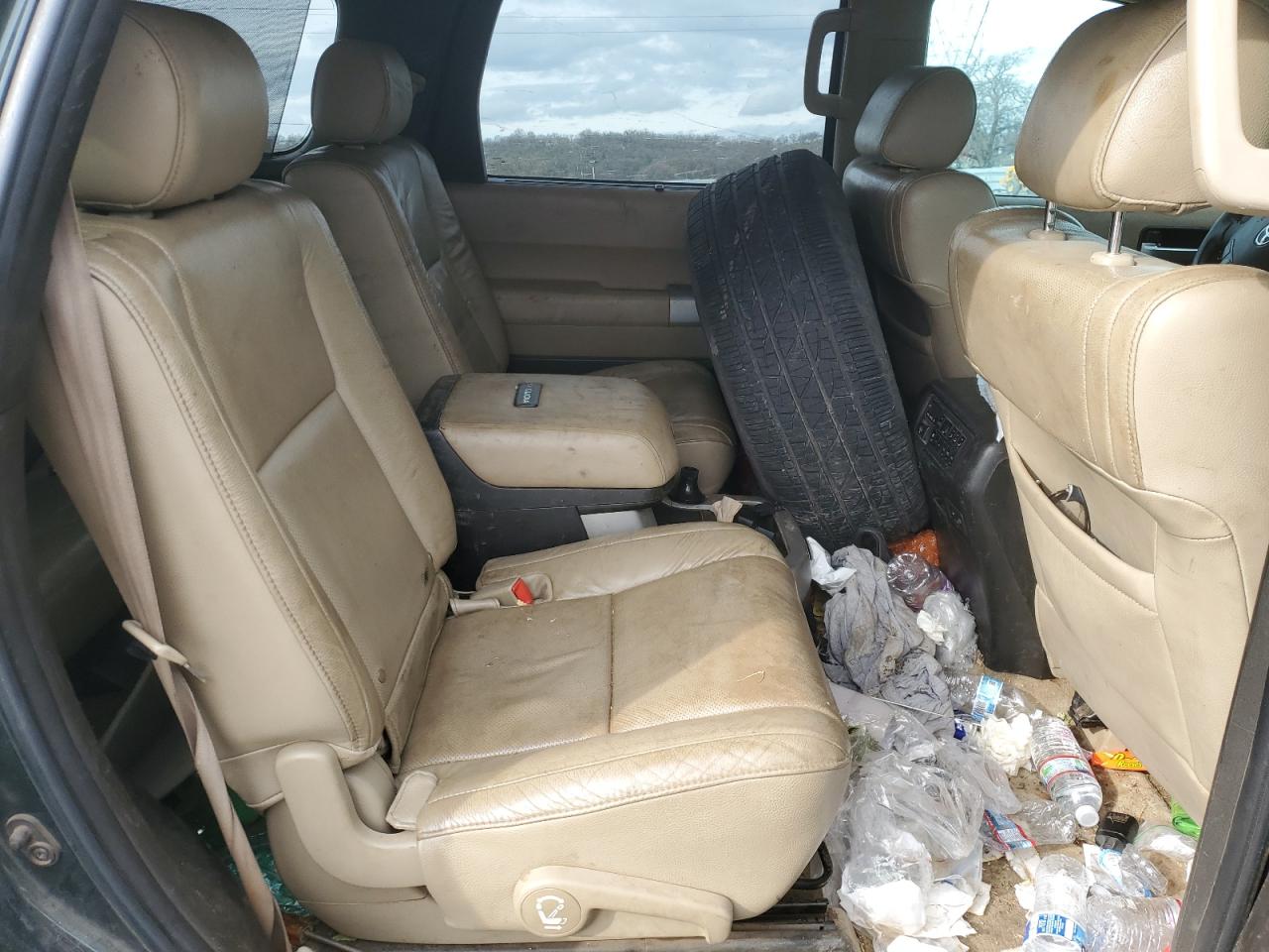 2008 Toyota Sequoia - Image 11
