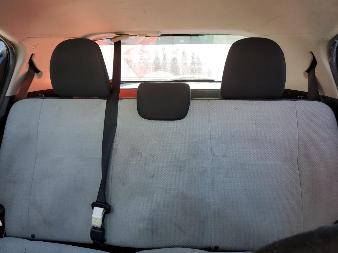 2013 Toyota Prius - Image 10