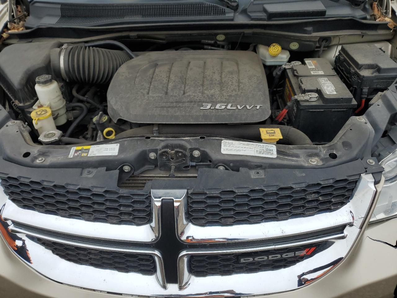 2016 Dodge Caravan - Image 12