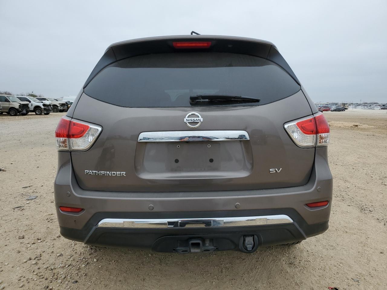 2014 Nissan Pathfinder - Image 6