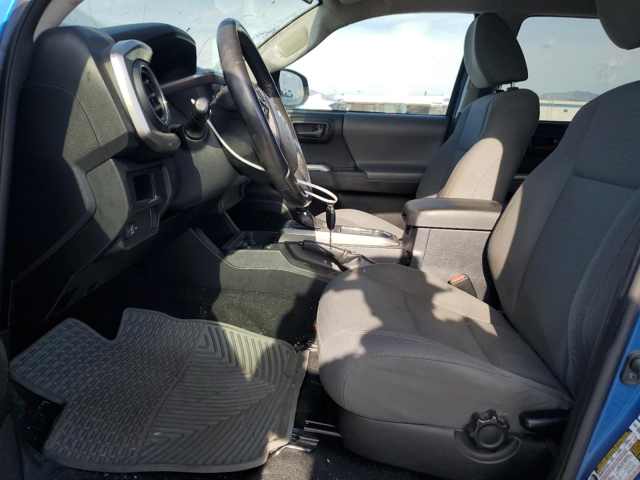 2017 Toyota Tacoma - Image 7