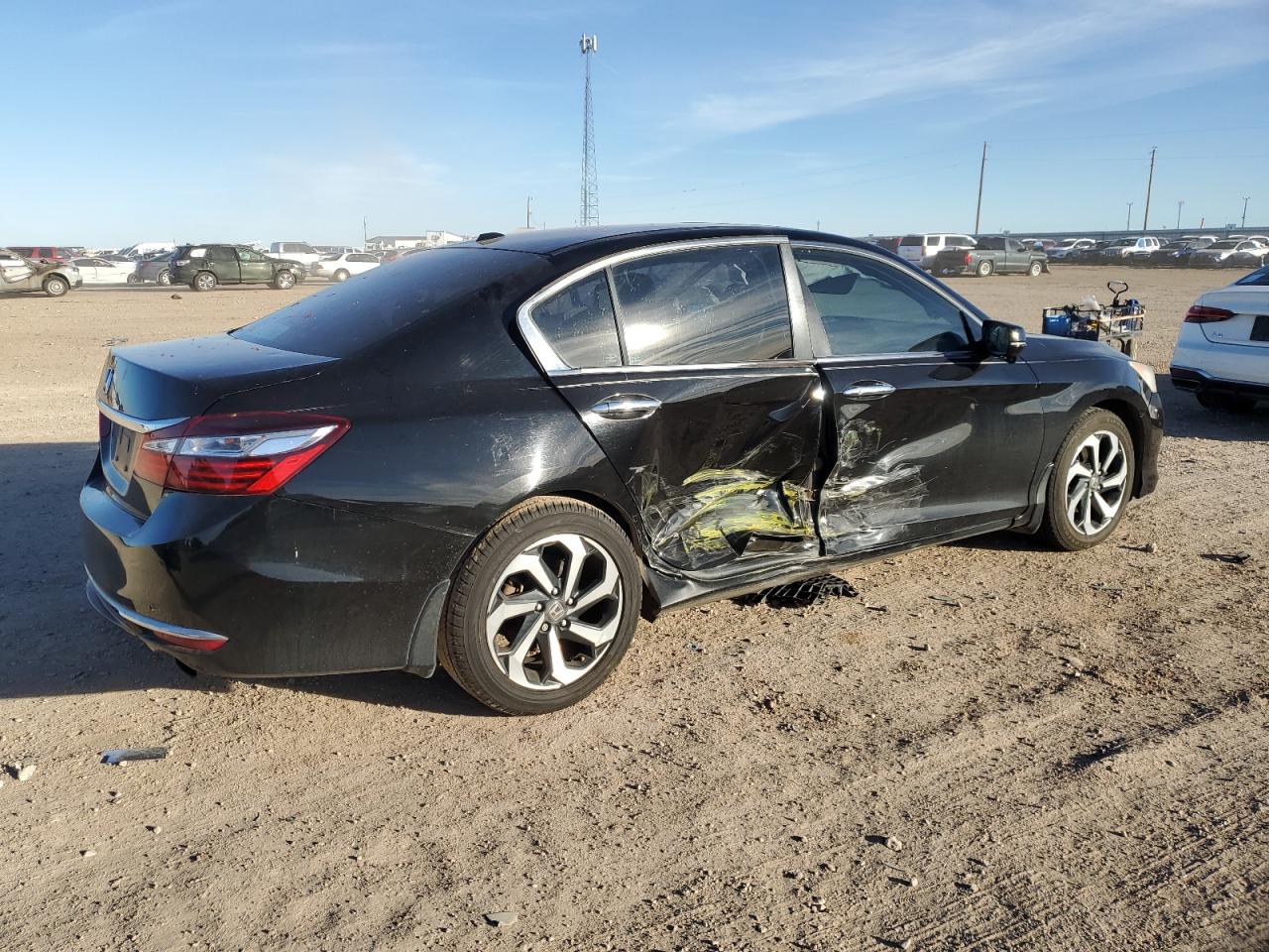 1HGCR2F77GA022862 HONDA ACCORD 2016