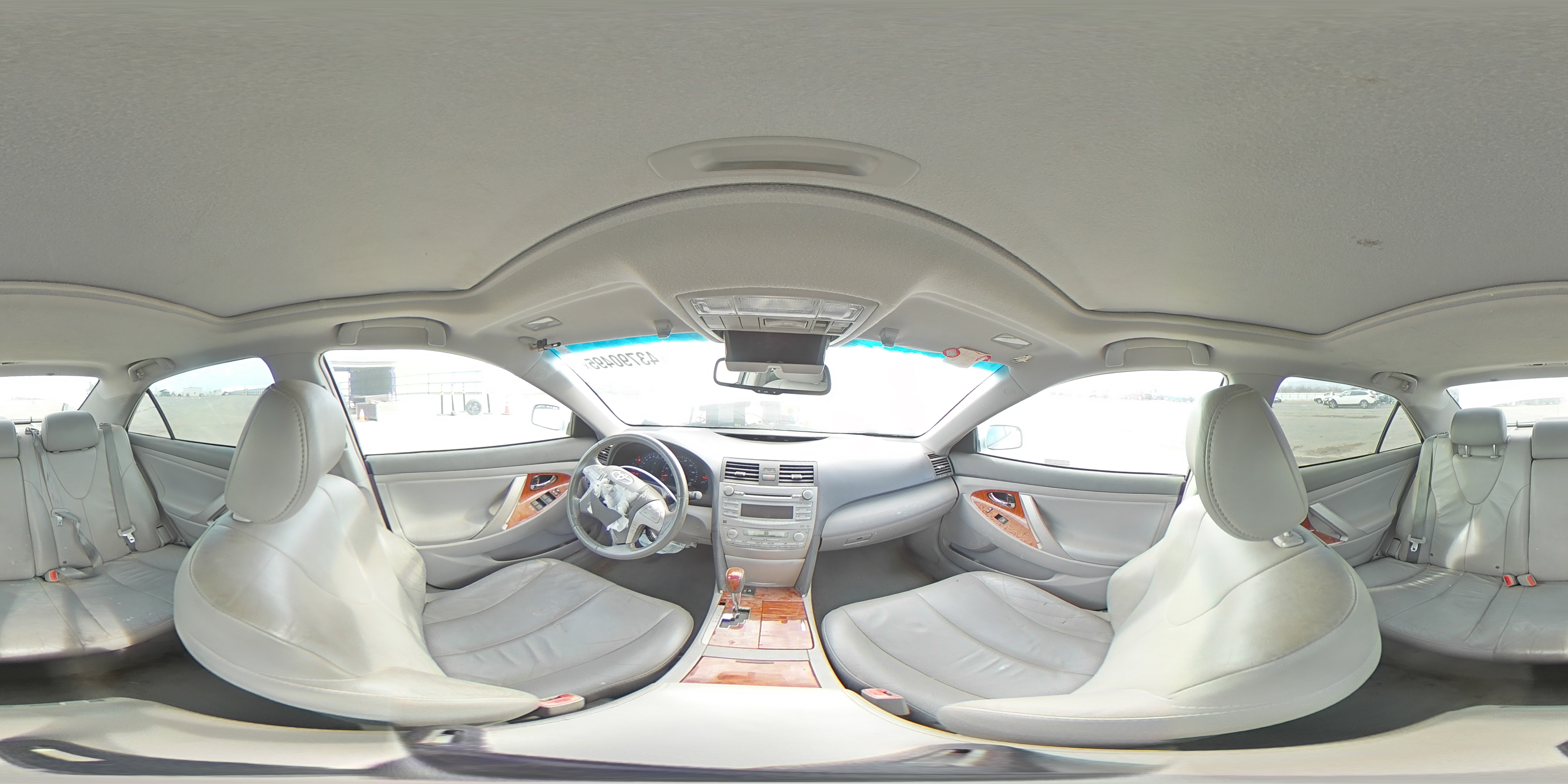 2011 Toyota Camry - Image 13