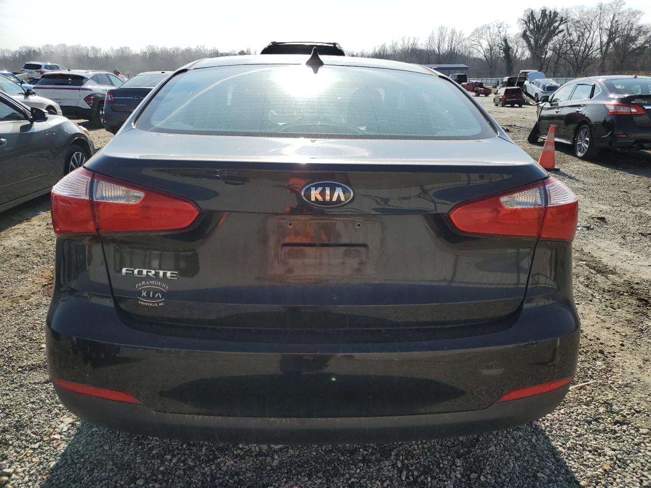 2016 Kia Forte - Image 6