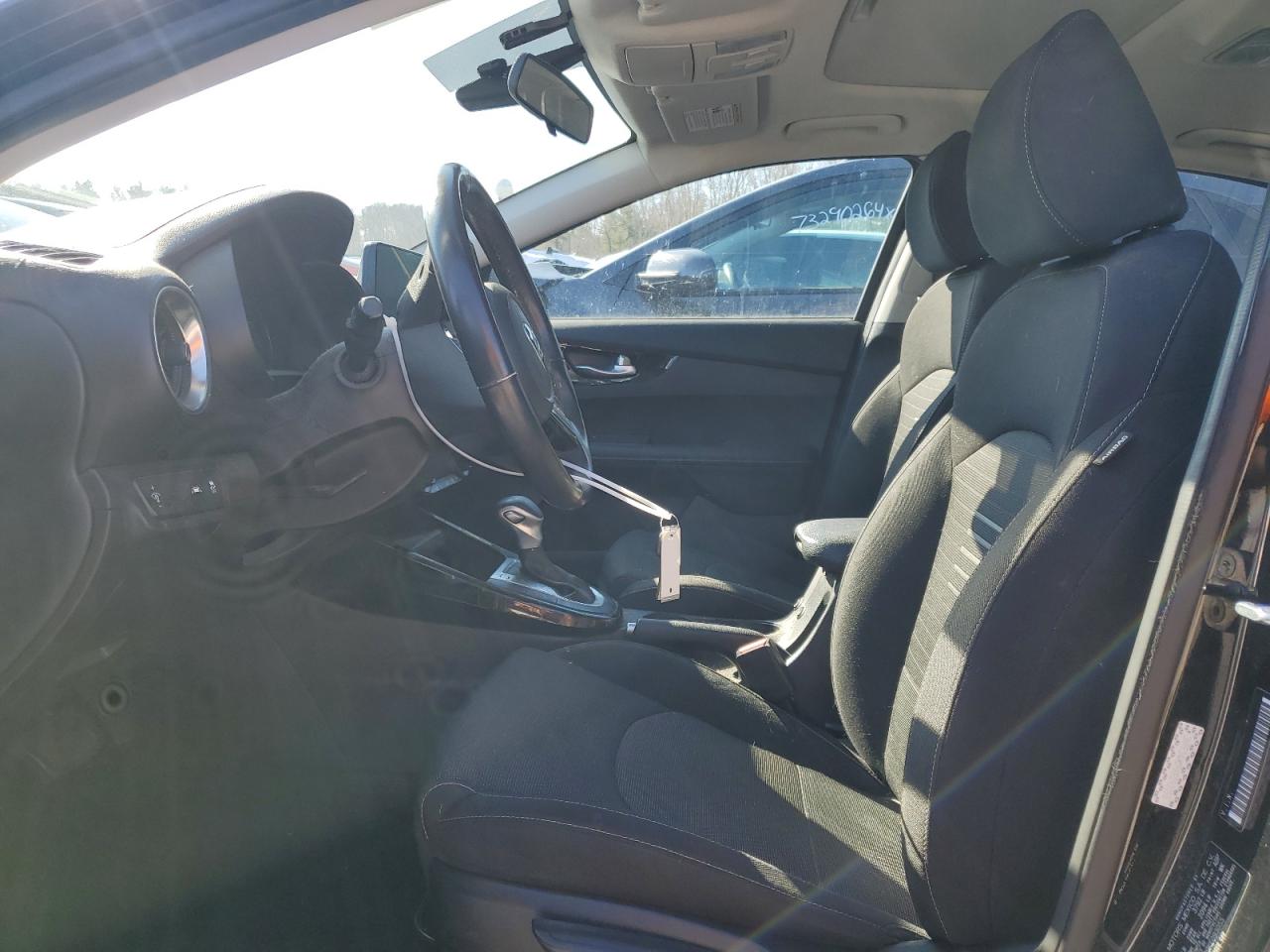 2019 Kia Forte - Image 7