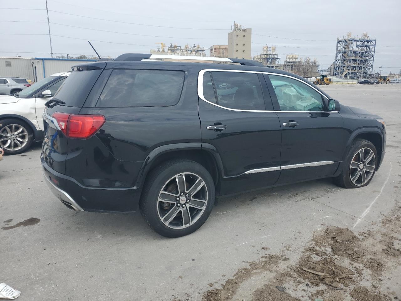 2017 GMC Acadia - Image 3