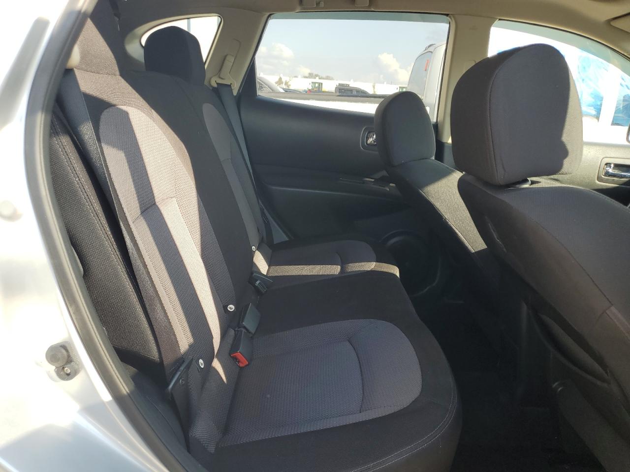 2012 Nissan Rogue - Image 12