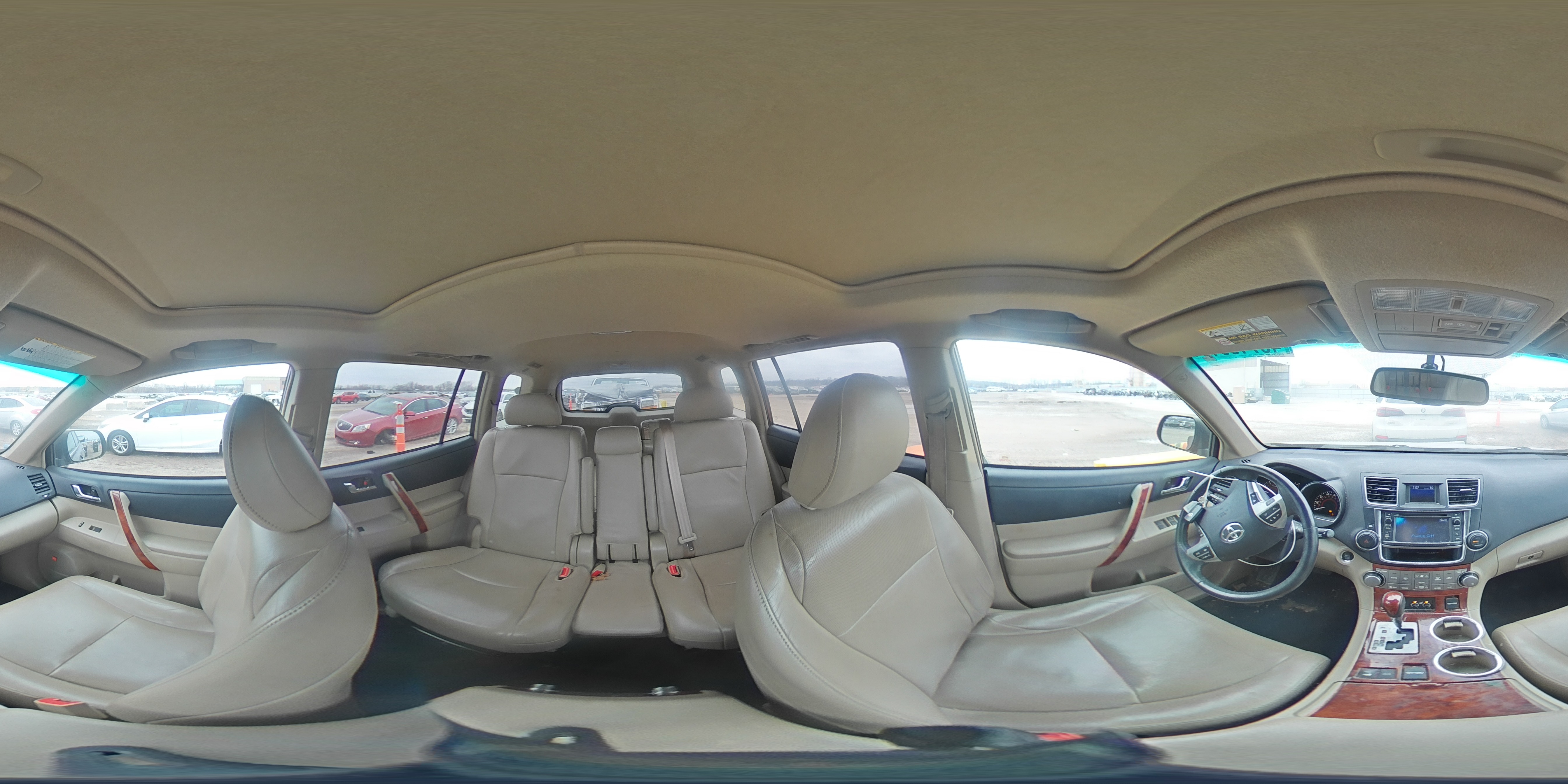 2013 Toyota Highlander - Image 14