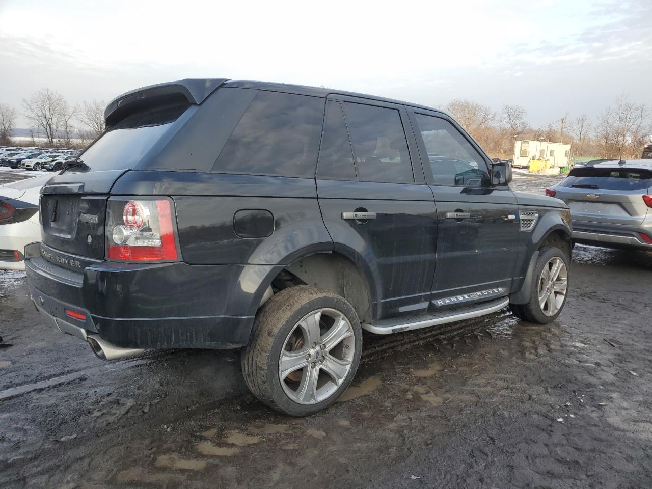 2011 Land Rover Range Rover - Image 3