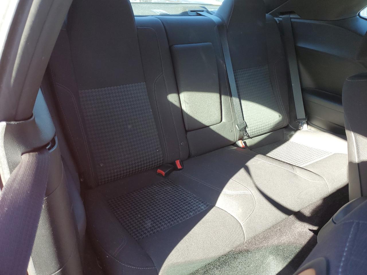 2017 Dodge Challenger - Image 10