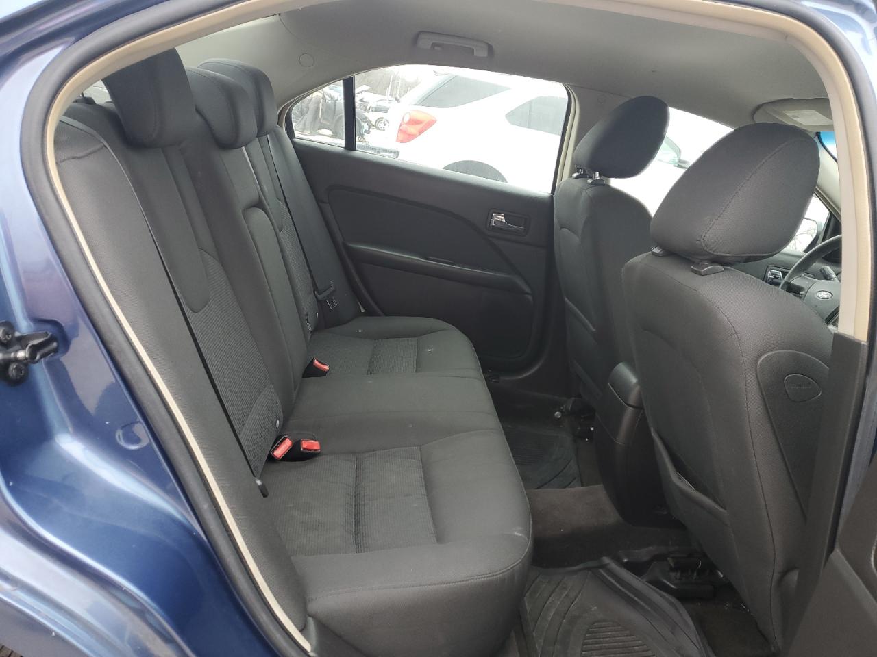 2010 Ford Fusion - Image 10