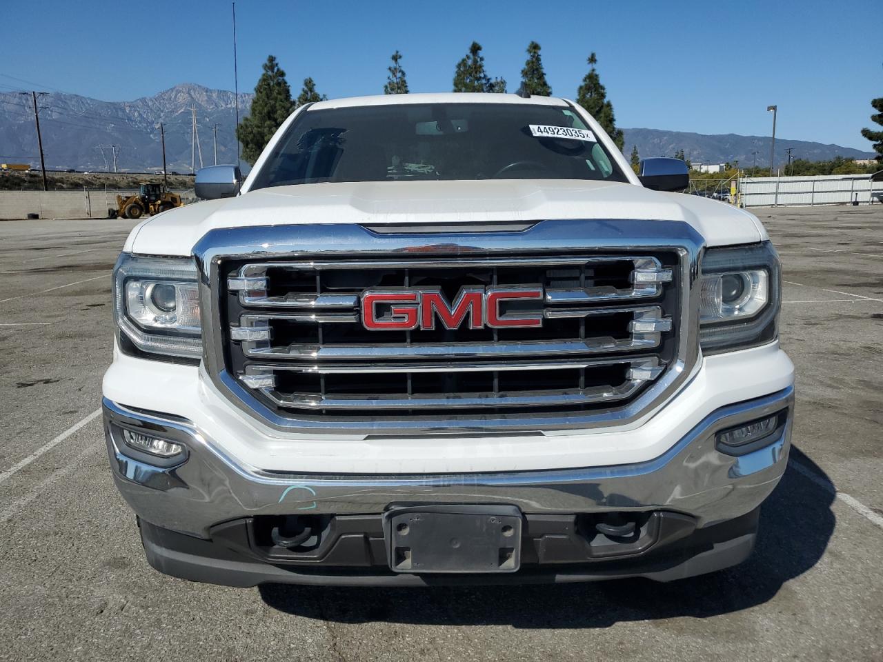 2018 GMC Sierra - Image 5
