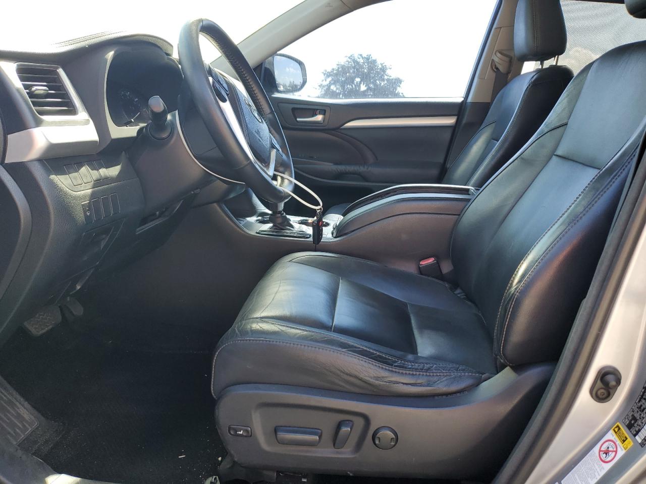 2014 Toyota Highlander - Image 7