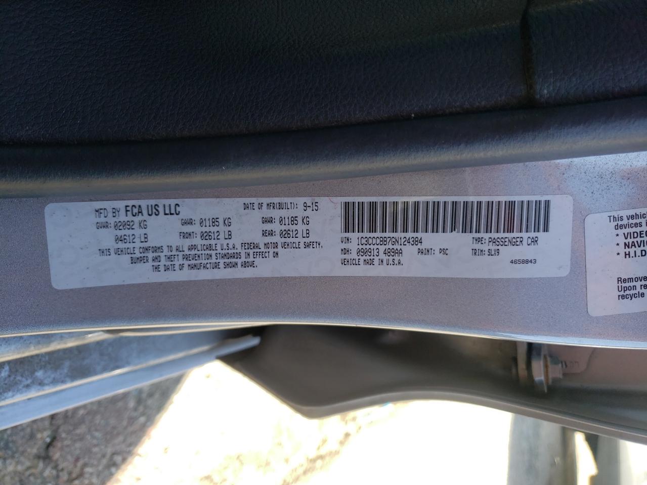 2016 Chrysler 200 - Image 12