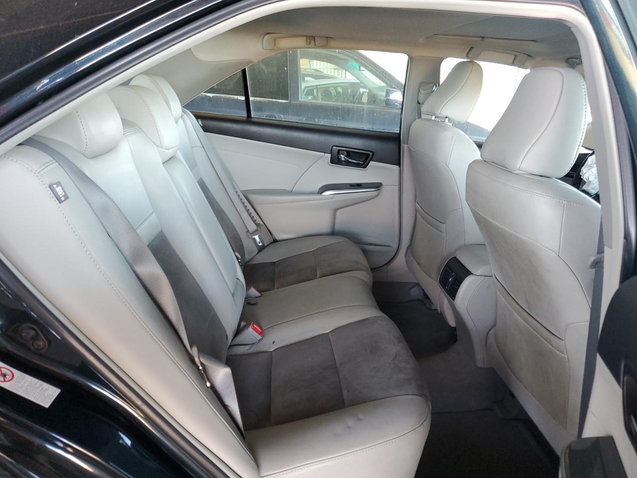 2013 Toyota Camry - Image 10