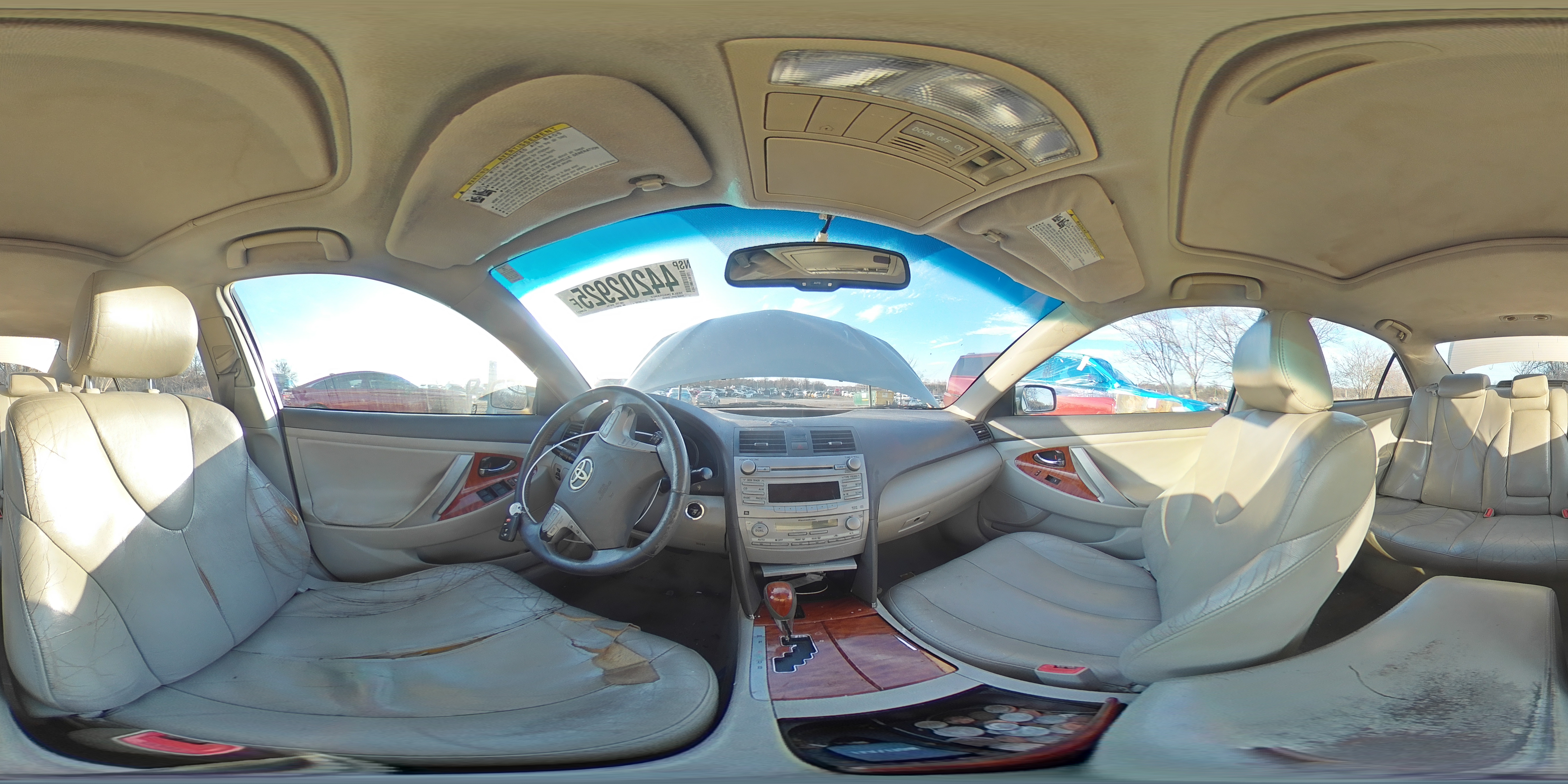 2011 Toyota Camry - Image 13
