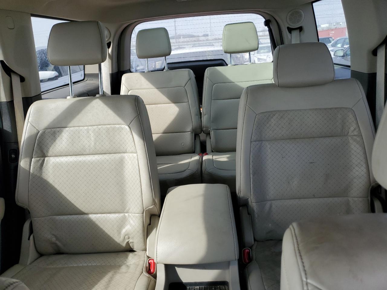 2010 Ford Flex - Image 10