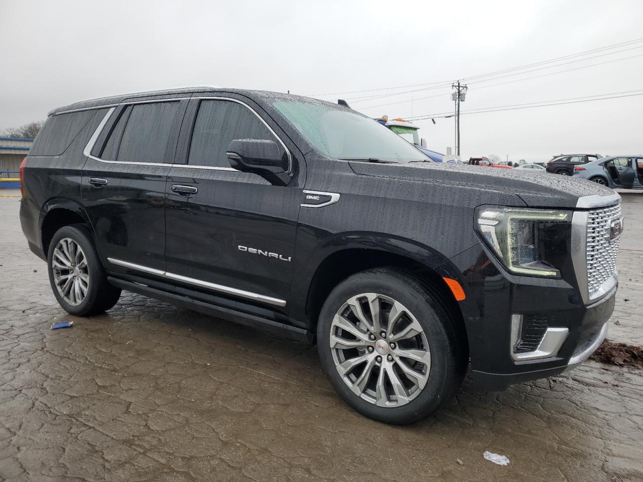 2021 GMC Yukon - Image 4