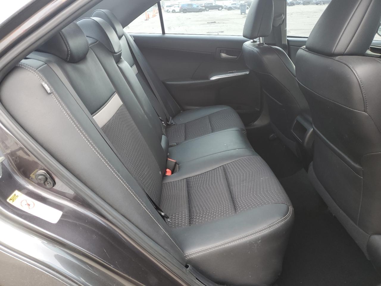 2014 Toyota Camry - Image 10