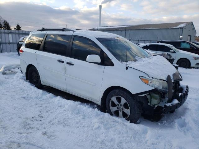 2013 TOYOTA SIENNA 
