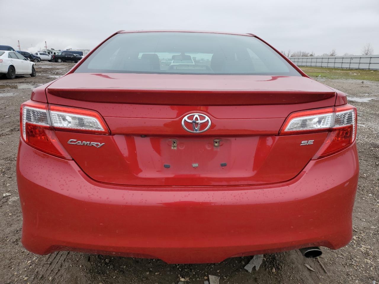 2014 Toyota Camry - Image 6