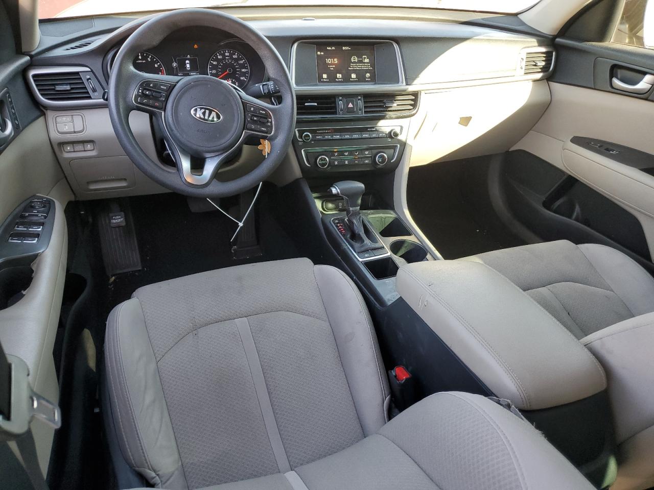 2017 Kia Optima - Image 8