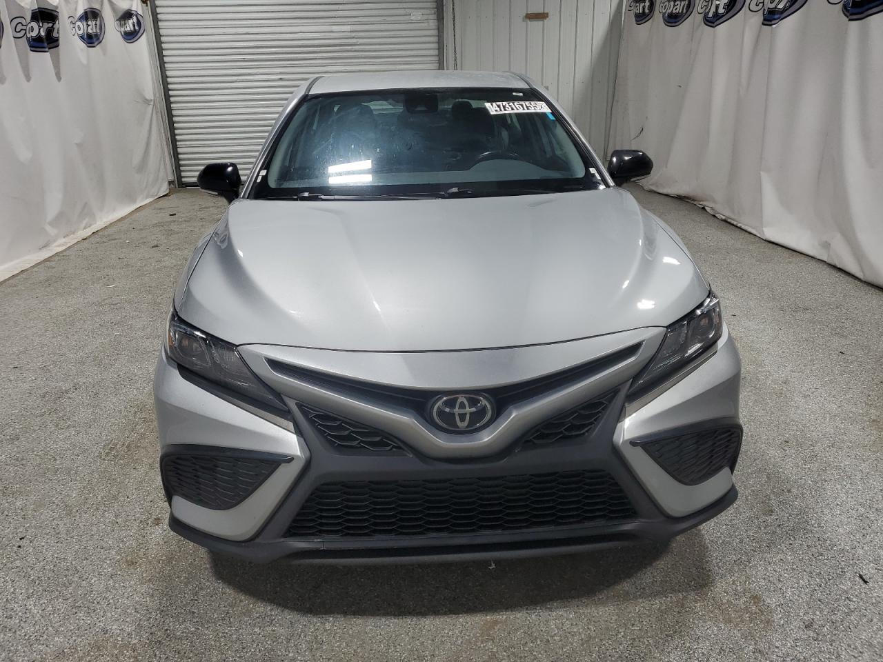 2022 Toyota Camry - Image 5