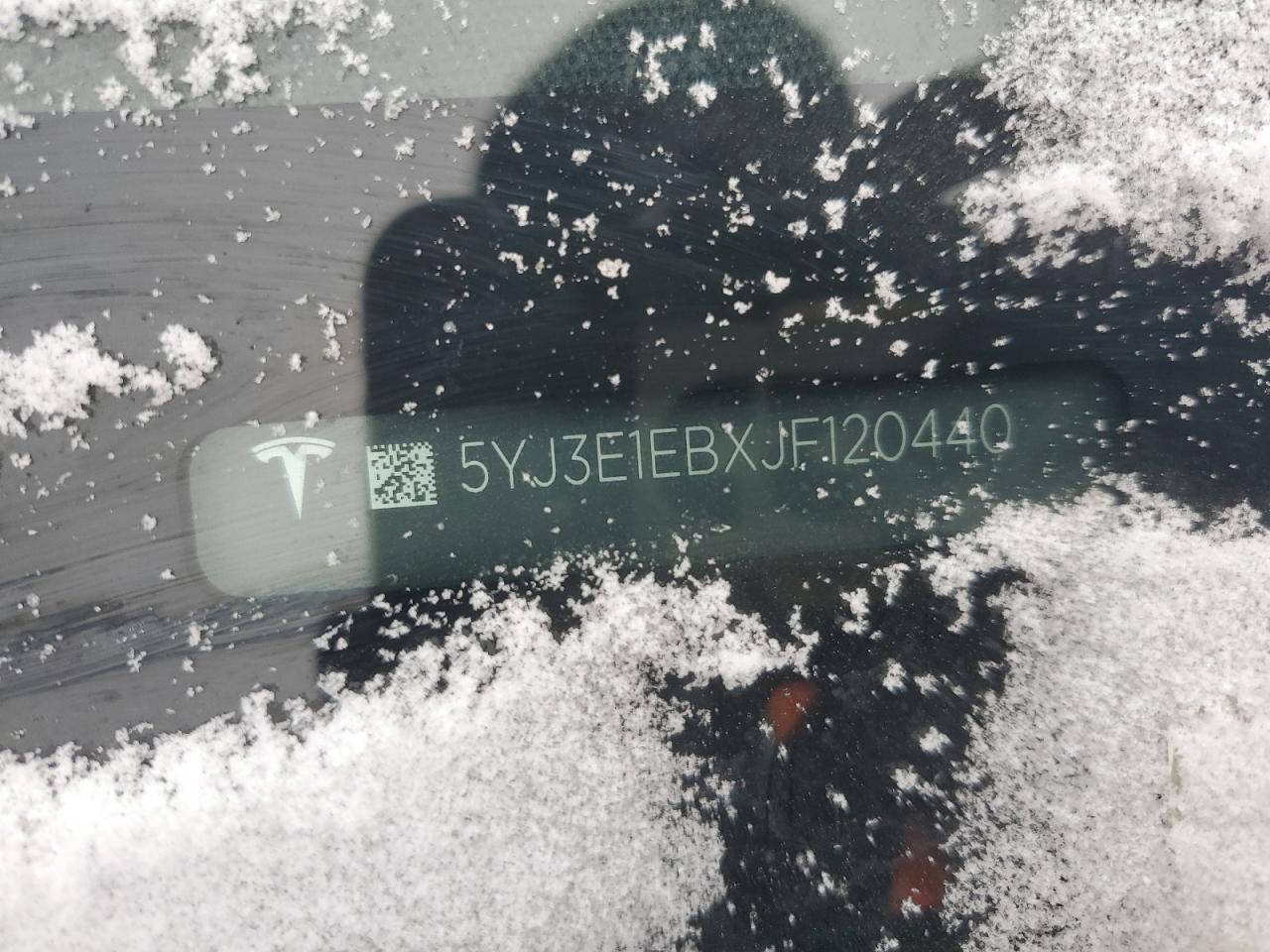2018 Tesla Model 3 VIN: 5YJ3E1EBXJF120440 Lot: 45542545