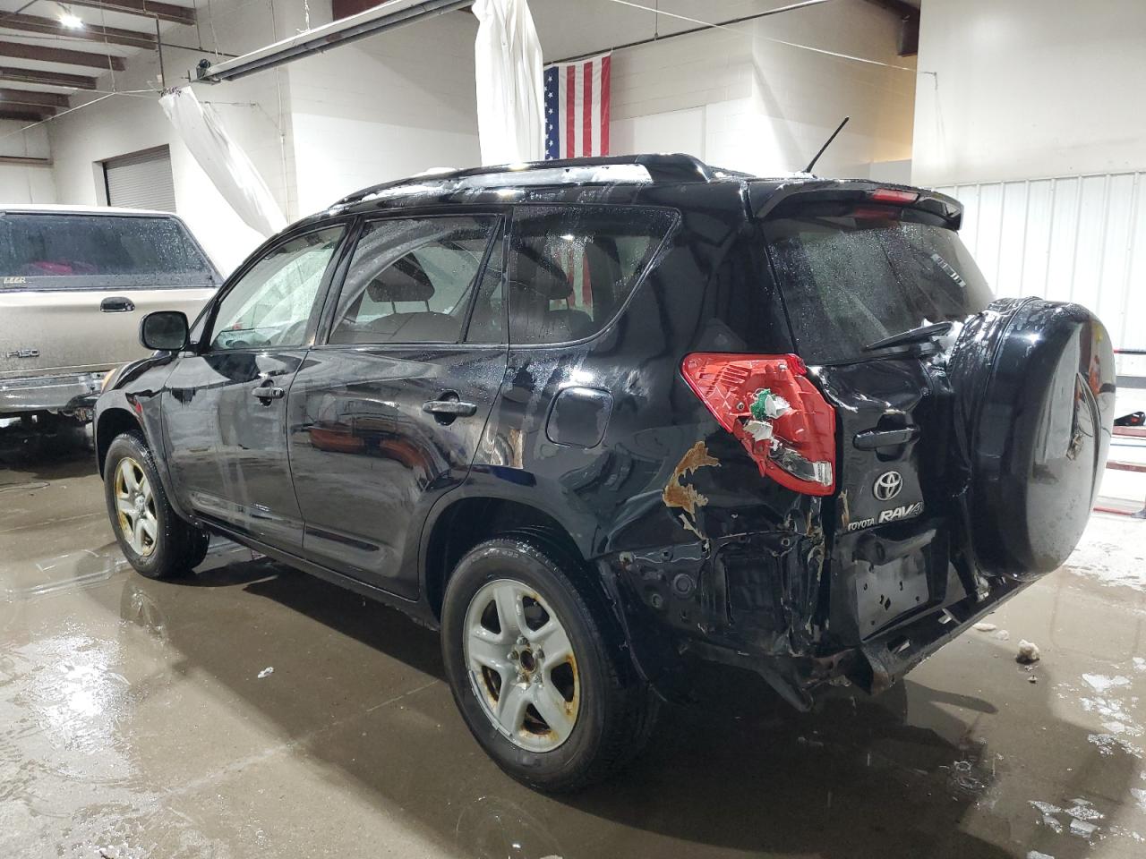 2009 Toyota RAV 4 - Image 2