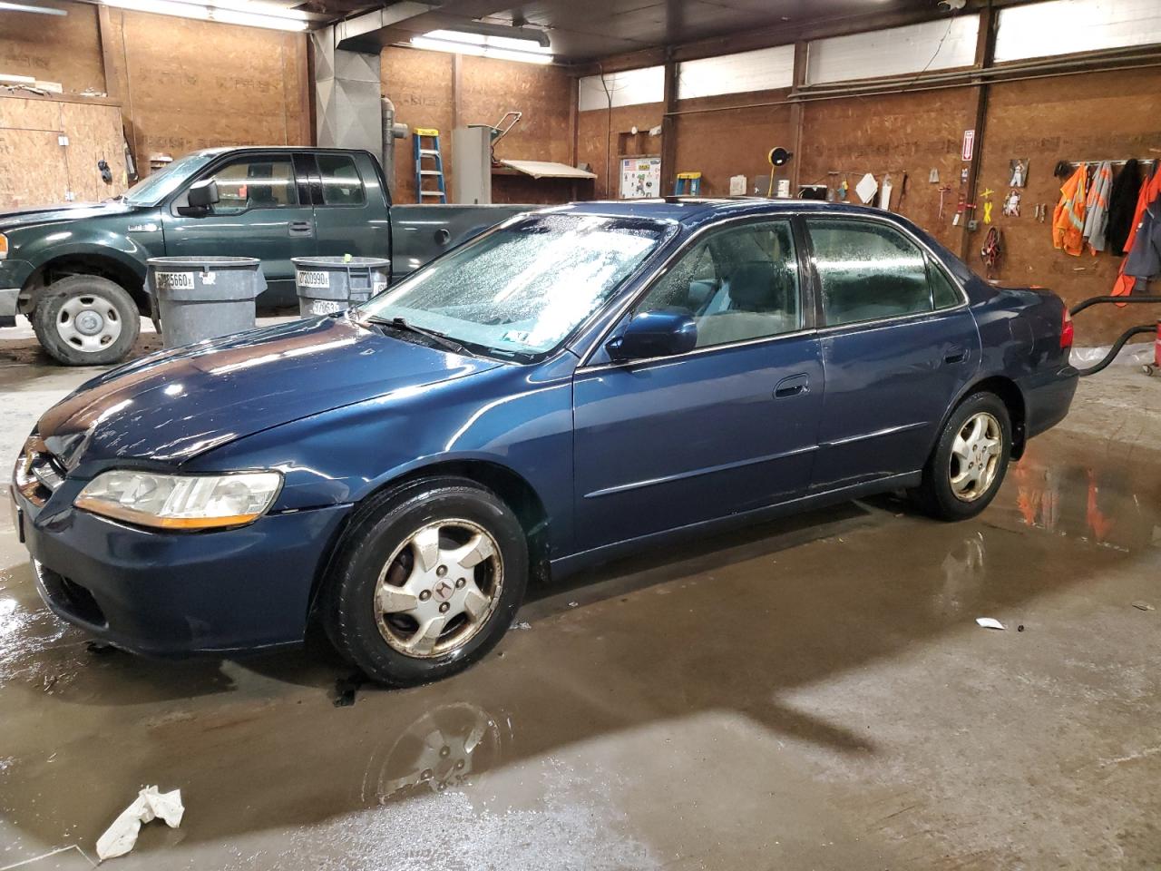 2000 Honda Accord - Image 1