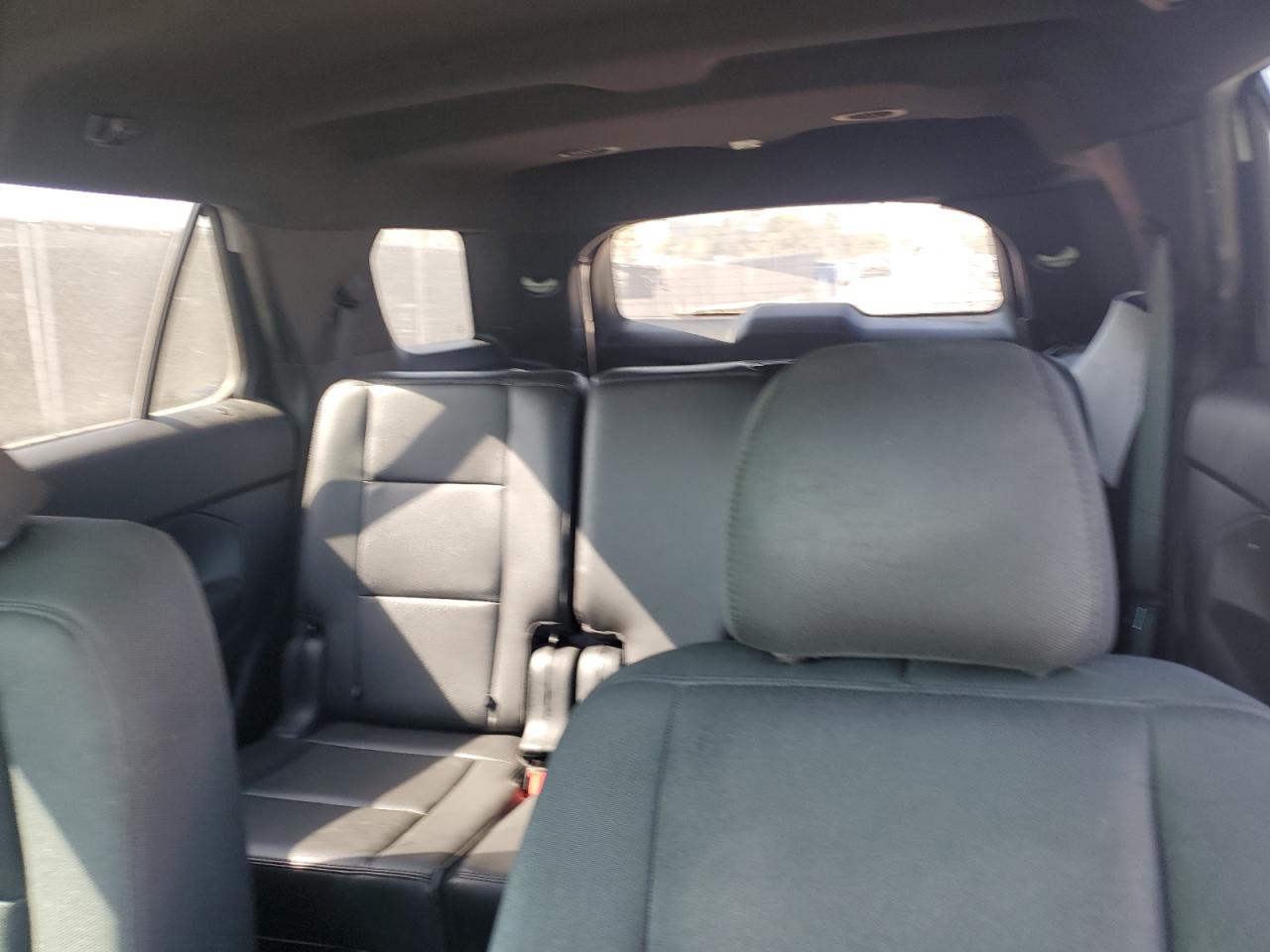2017 Ford Explorer - Image 10