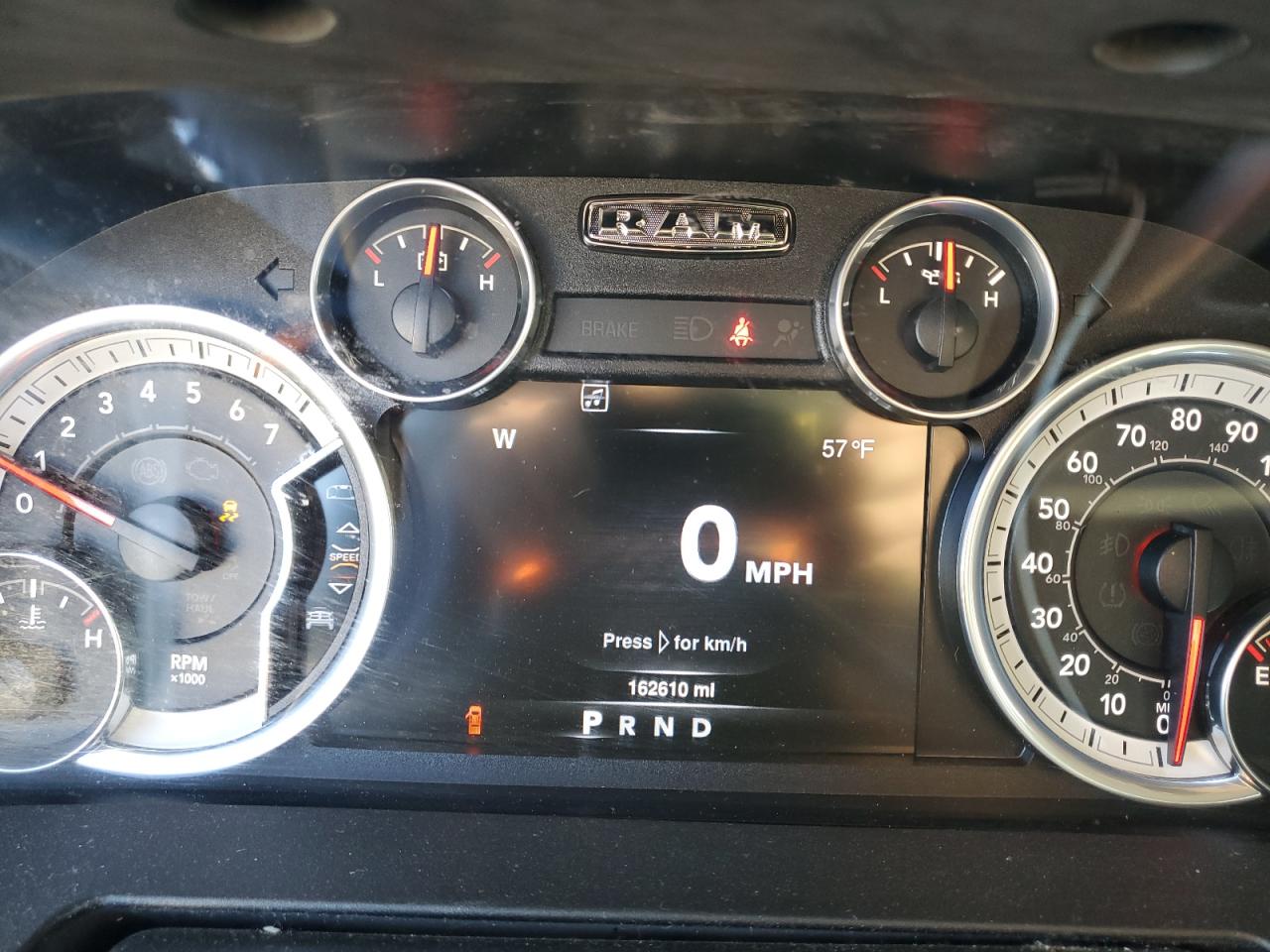 2016 RAM 1500 - Image 9