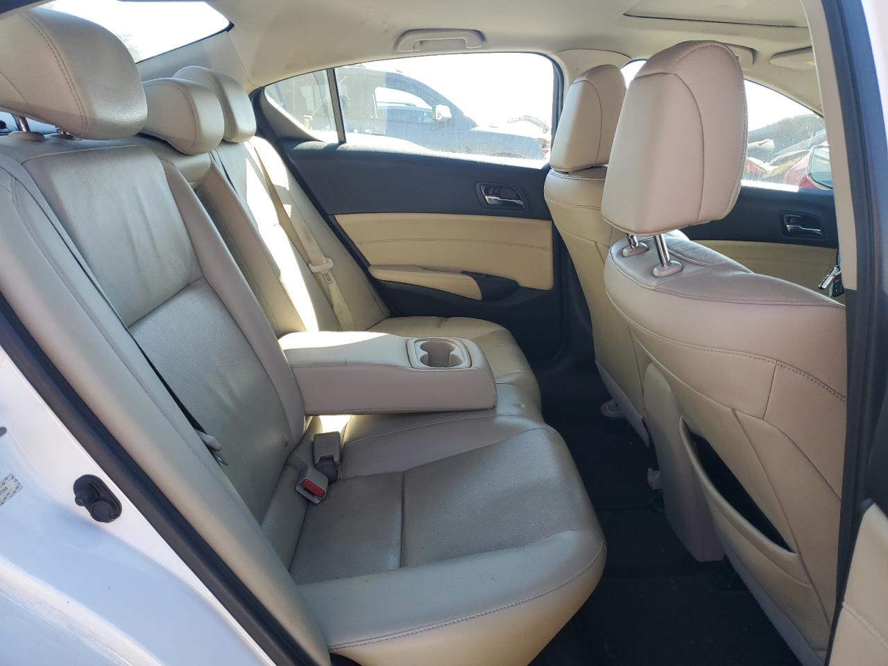 2014 Acura ILX - Image 10