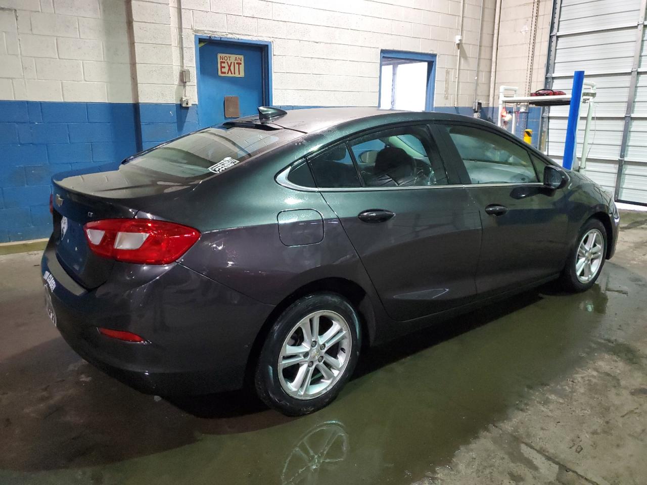 2016 Chevrolet Cruze - Image 3