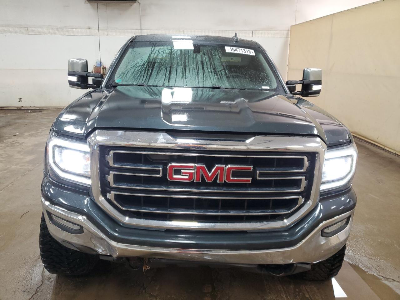 2017 GMC Sierra - Image 5