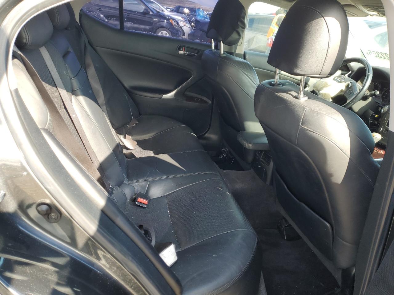 2007 Lexus IS - Image 10