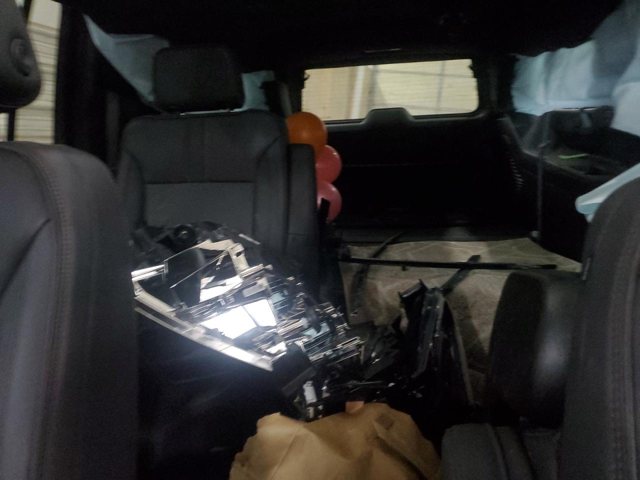 2023 Chevrolet Suburban - Image 10