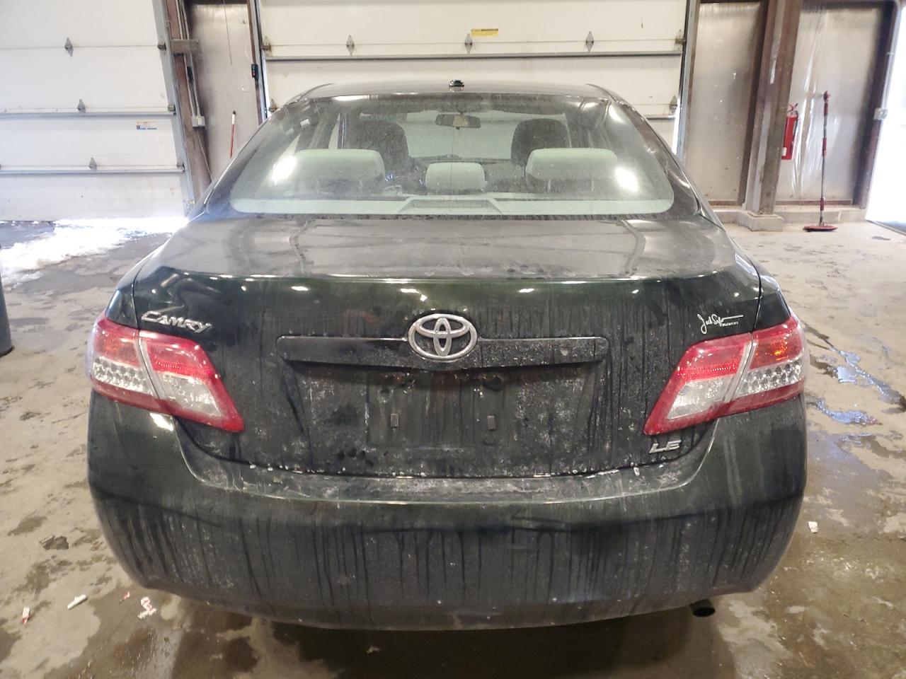 2010 Toyota Camry - Image 6