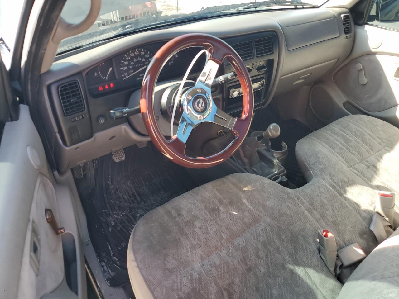 2002 Toyota Tacoma - Image 8